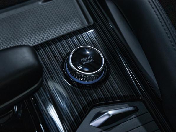 Geely Monjaro I с пробегом 2024 года, цена 3 490 000 рублей, 24647 км, внедорожник, Автокод Объявления