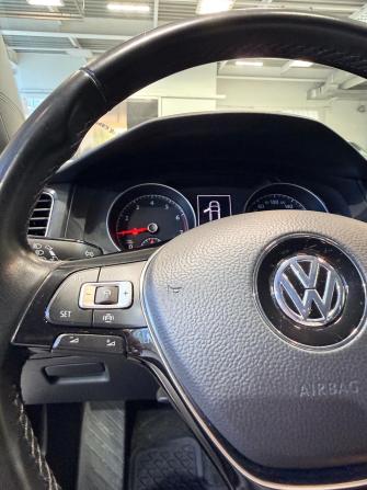 Volkswagen Golf VII Рестайлинг с пробегом 2019 года, цена 1 799 000 рублей, 81376 км, хэтчбек, Автокод Объявления