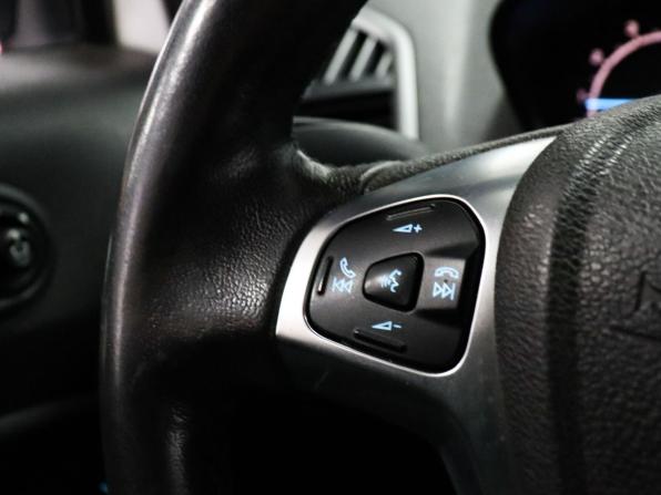 Ford EcoSport II с пробегом 2016 года, цена 989 000 рублей, 170124 км, внедорожник, Автокод Объявления