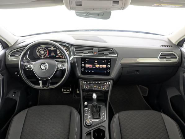 Volkswagen Tiguan II с пробегом 2018 года, цена 2 800 000 рублей, 89711 км, внедорожник, Автокод Объявления