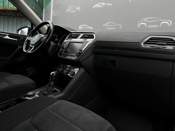 Volkswagen Tiguan II с пробегом 2017 года, цена 2 083 900 рублей, 187443 км, внедорожник, Автокод Объявления