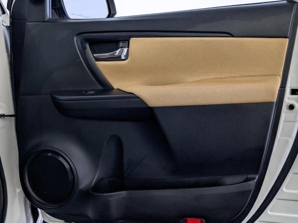 Toyota Fortuner II Рестайлинг с пробегом 2022 года, цена 4 750 000 рублей, 23478 км, внедорожник, Автокод Объявления
