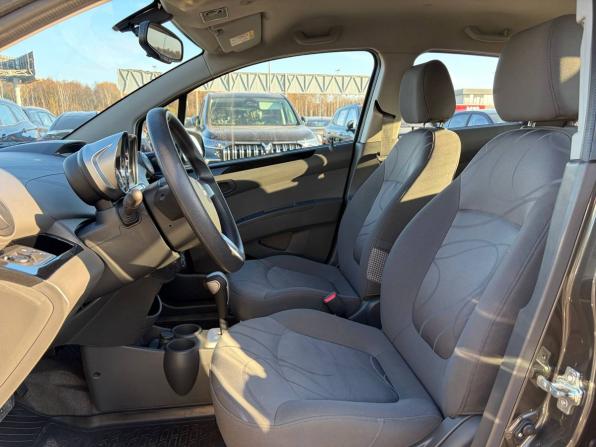 Chevrolet Spark III (M300) Рестайлинг с пробегом 2021 года, цена 965 000 рублей, 73000 км, хэтчбек, Автокод Объявления