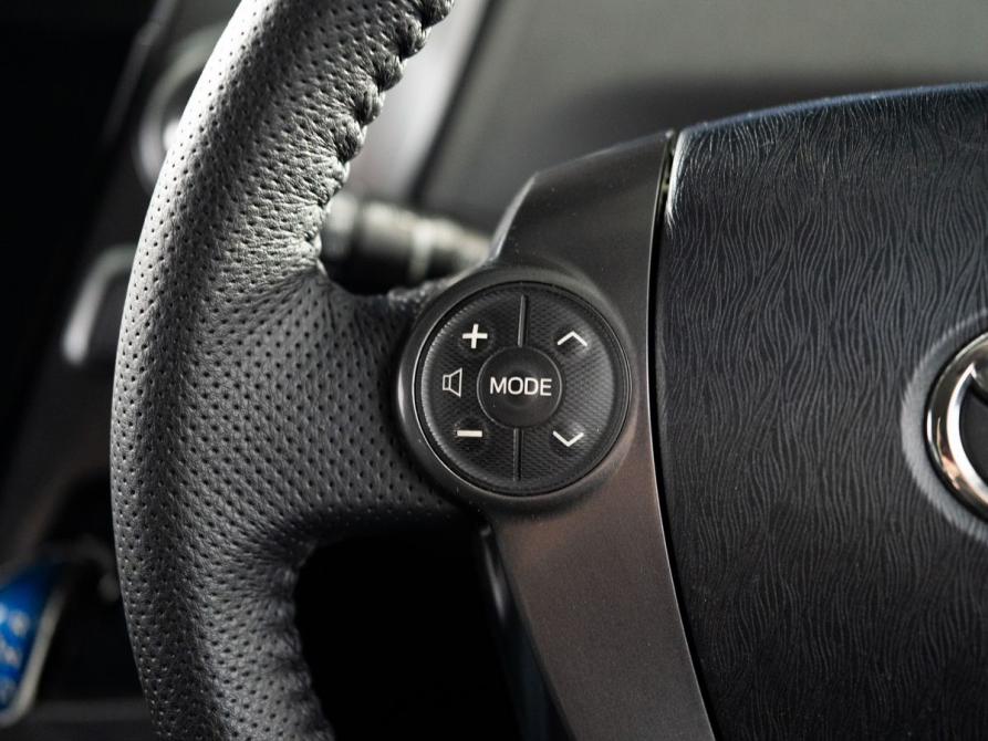 Toyota Prius Alpha I (ZVW40/41) Иркутск  - изображение 11