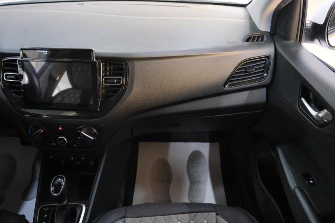 Hyundai Solaris II Рестайлинг с пробегом 2021 года, цена 1 259 000 рублей, 162000 км, седан, Автокод Объявления
