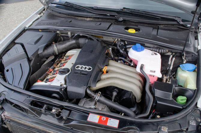 Audi A4 II (B6) с пробегом 2001 года, цена 340 000 рублей, 340000 км, седан, Автокод Объявления