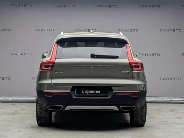 Volvo XC40 I с пробегом 2019 года, цена 2 225 000 рублей, 215551 км, внедорожник, Автокод Объявления