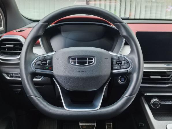 Geely Coolray I с пробегом 2022 года, цена 1 720 000 рублей, 43300 км, внедорожник, Автокод Объявления