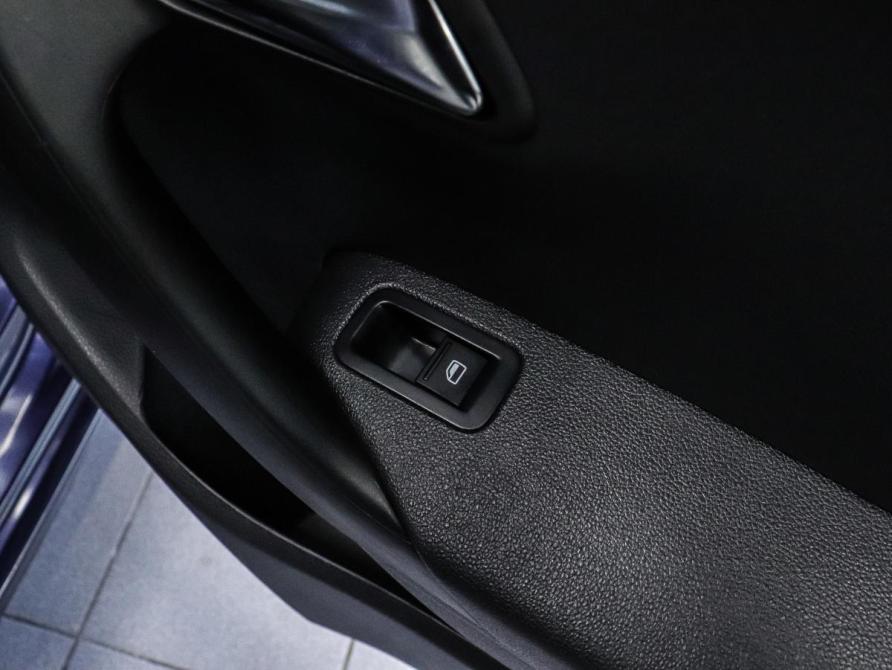Volkswagen Polo V Красноярск  - изображение 24