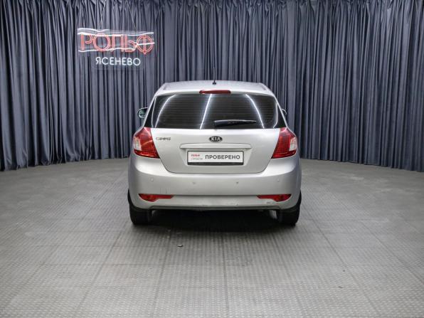Kia Ceed I Рестайлинг с пробегом 2011 года, цена 900 000 рублей, 175740 км, хэтчбек, Автокод Объявления