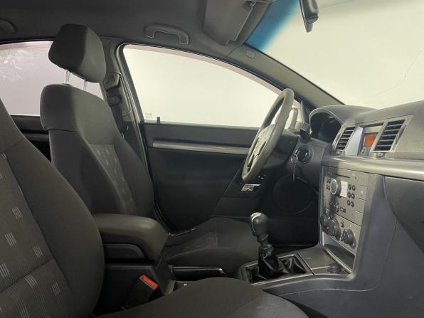 Opel Vectra C с пробегом 2004 года, цена 290 000 рублей, 444000 км, седан, Автокод Объявления