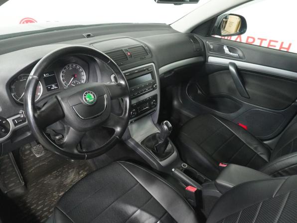 Skoda Octavia II (A5) Рестайлинг с пробегом 2013 года, цена 872 000 рублей, 148458 км, лифтбек, Автокод Объявления