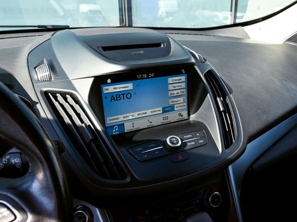 Ford Kuga II Рестайлинг с пробегом 2019 года, цена 1 699 000 рублей, 122800 км, внедорожник, Автокод Объявления