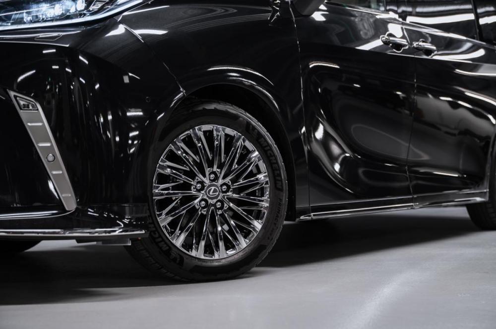 Lexus LM II Москва  - изображение 8