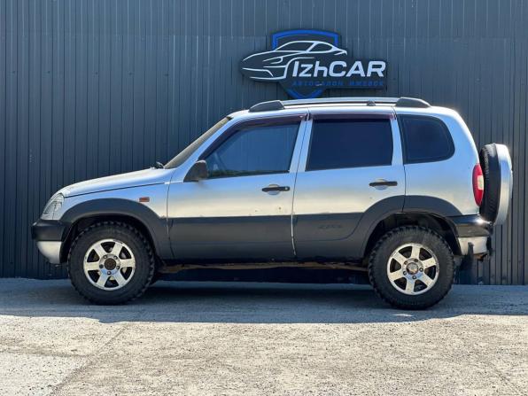Chevrolet Niva I с пробегом 2003 года, цена 169 000 рублей, 269000 км, внедорожник, Автокод Объявления