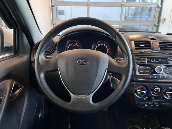 Lada (ВАЗ) Granta I Рестайлинг с пробегом 2023 года, цена 945 000 рублей, 30047 км, седан, Автокод Объявления