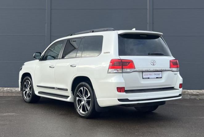 Toyota Land Cruiser 200 Series Рестайлинг 2 с пробегом 2020 года, цена 8 690 000 рублей, 86370 км, внедорожник, Автокод Объявления