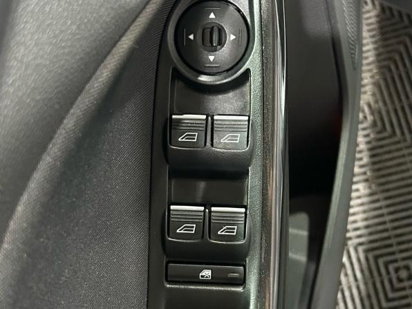 Ford Focus III Рестайлинг с пробегом 2015 года, цена 1 090 000 рублей, 94200 км, седан, Автокод Объявления
