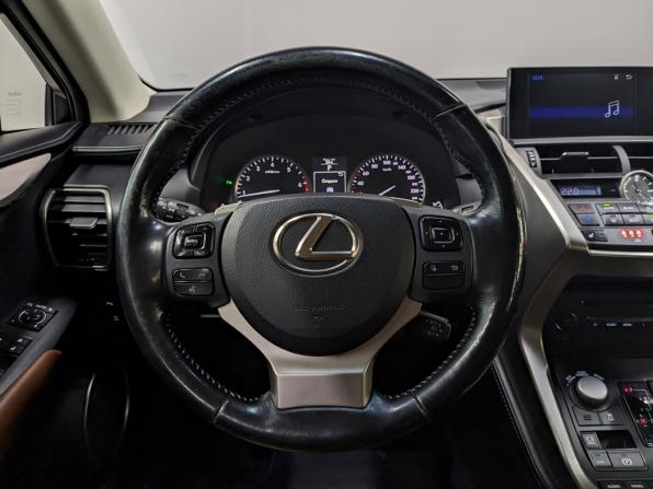 Lexus NX I с пробегом 2017 года, цена 2 990 000 рублей, 146573 км, внедорожник, Автокод Объявления