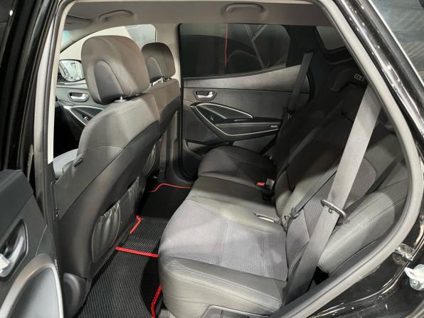 Hyundai Santa Fe III Рестайлинг с пробегом 2017 года, цена 1 830 000 рублей, 194701 км, внедорожник, Автокод Объявления