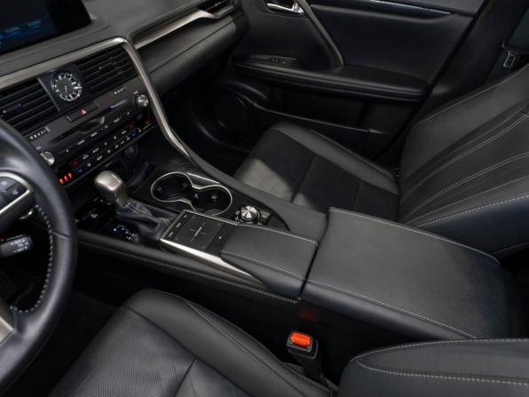 Lexus RX IV Рестайлинг с пробегом 2021 года, цена 5 980 000 рублей, 32934 км, внедорожник, Автокод Объявления