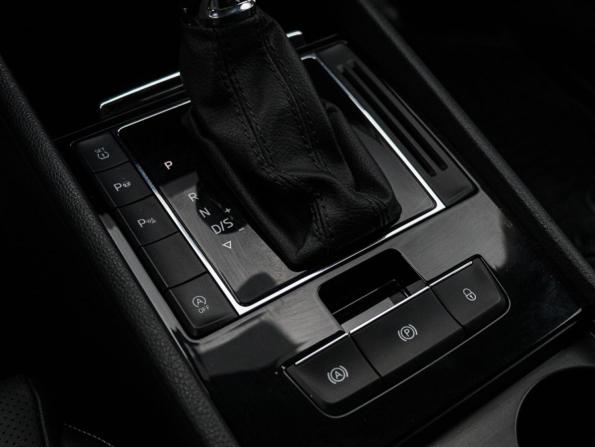 Skoda Superb III Рестайлинг с пробегом 2020 года, цена 3 150 000 рублей, 64000 км, лифтбек, Автокод Объявления