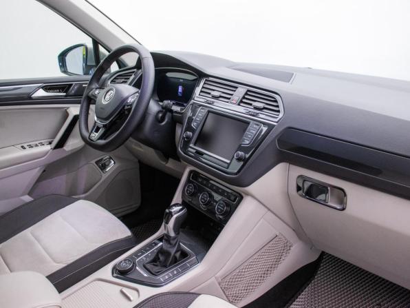 Volkswagen Tiguan II с пробегом 2017 года, цена 2 197 000 рублей, 135029 км, внедорожник, Автокод Объявления