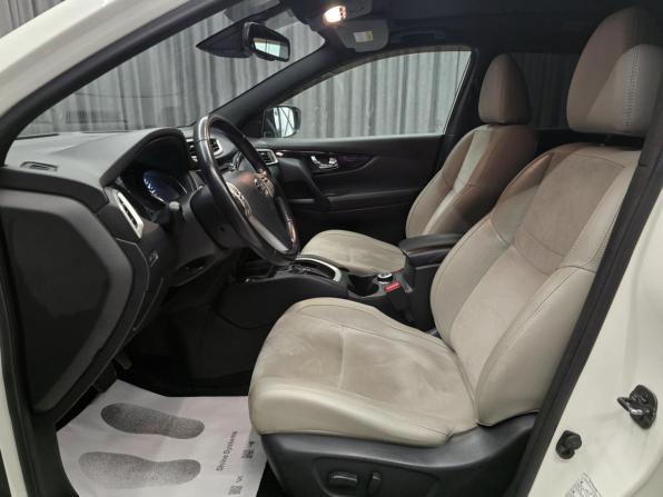 Nissan Qashqai II с пробегом 2015 года, цена 1 700 000 рублей, 93000 км, внедорожник, Автокод Объявления