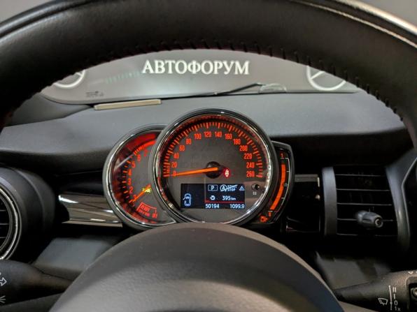 Mini Hatch III (F55/F56) Рестайлинг с пробегом 2020 года, цена 2 350 000 рублей, 51000 км, хэтчбек, Автокод Объявления