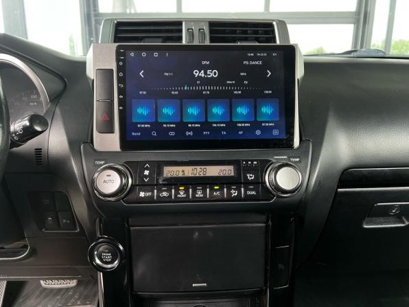 Toyota Land Cruiser Prado 150 Series Рестайлинг 1 с пробегом 2014 года, цена 2 795 000 рублей, 257283 км, внедорожник, Автокод Объявления