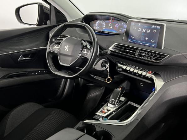 Peugeot 3008 II с пробегом 2020 года, цена 1 750 000 рублей, 203597 км, внедорожник, Автокод Объявления