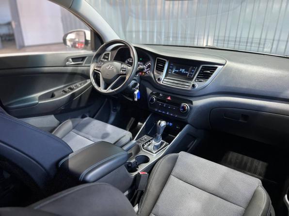 Hyundai Tucson III с пробегом 2017 года, цена 1 879 900 рублей, 112000 км, внедорожник, Автокод Объявления