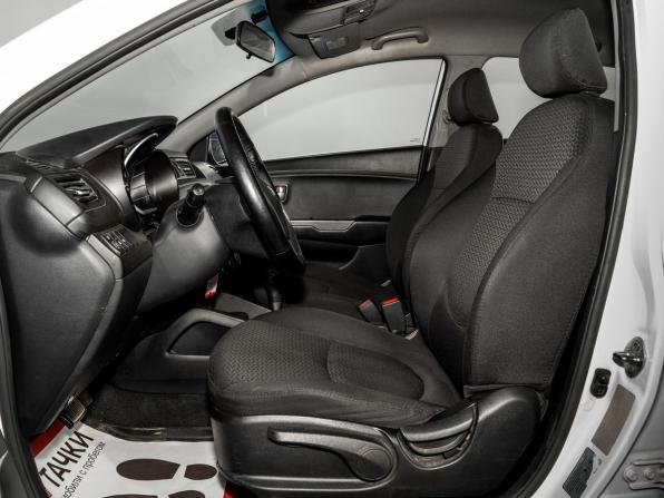 Kia Rio III Рестайлинг с пробегом 2015 года, цена 825 000 рублей, 151325 км, хэтчбек, Автокод Объявления