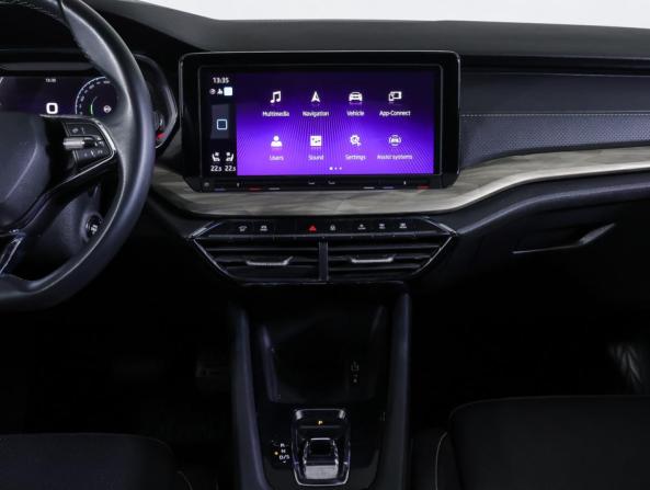 Skoda Octavia IV (A8) с пробегом 2021 года, цена 2 590 000 рублей, 64542 км, лифтбек, Автокод Объявления