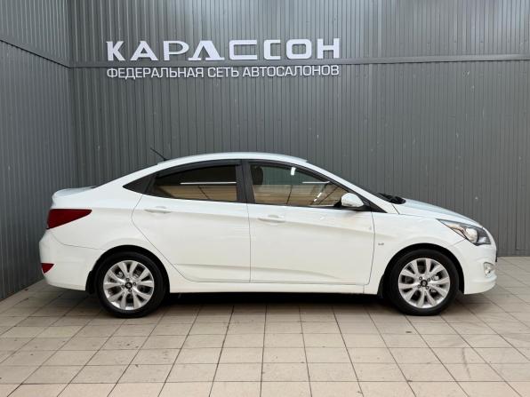 Hyundai Solaris I Рестайлинг с пробегом 2016 года, цена 1 099 000 рублей, 215118 км, седан, Автокод Объявления