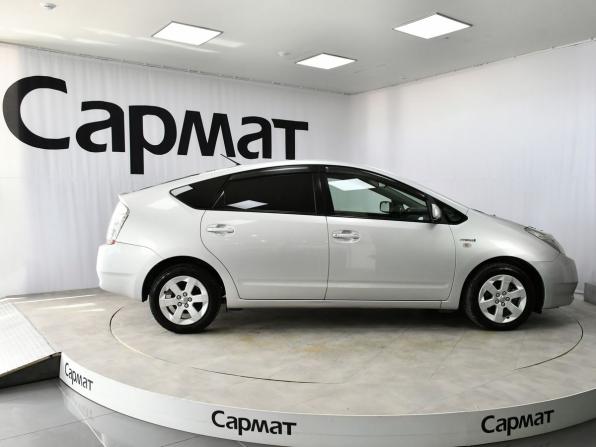 Toyota Prius II Рестайлинг (XW20) с пробегом 2011 года, цена 977 000 рублей, 221419 км, лифтбек, Автокод Объявления