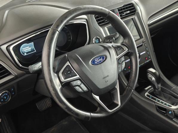 Ford Mondeo V с пробегом 2017 года, цена 1 548 000 рублей, 159757 км, седан, Автокод Объявления