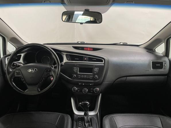 Kia Ceed II Рестайлинг с пробегом 2016 года, цена 1 199 000 рублей, 177250 км, хэтчбек, Автокод Объявления