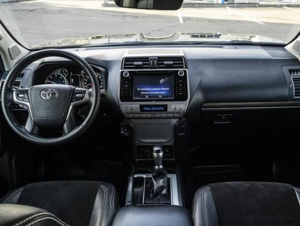 Toyota Land Cruiser Prado 150 Series Рестайлинг 2 с пробегом 2018 года, цена 4 735 000 рублей, 125000 км, внедорожник, Автокод Объявления
