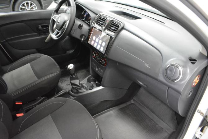 Renault Logan II Рестайлинг с пробегом 2022 года, цена 1 349 000 рублей, 55000 км, седан, Автокод Объявления