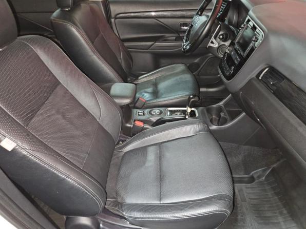 Mitsubishi Outlander III Рестайлинг 2 с пробегом 2015 года, цена 1 749 000 рублей, 149136 км, внедорожник, Автокод Объявления