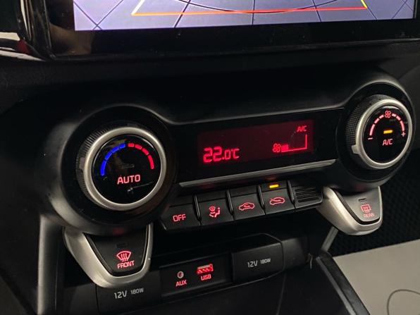Kia Rio IV с пробегом 2017 года, цена 979 000 рублей, 181505 км, седан, Автокод Объявления