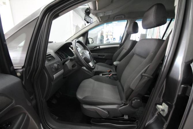 Opel Zafira B Рестайлинг с пробегом 2012 года, цена 650 000 рублей, 232000 км, минивэн, Автокод Объявления