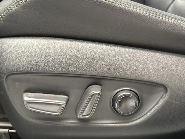Toyota RAV4 V (XA50) с пробегом 2025 года, цена 3 840 000 рублей, 23695 км, внедорожник, Автокод Объявления