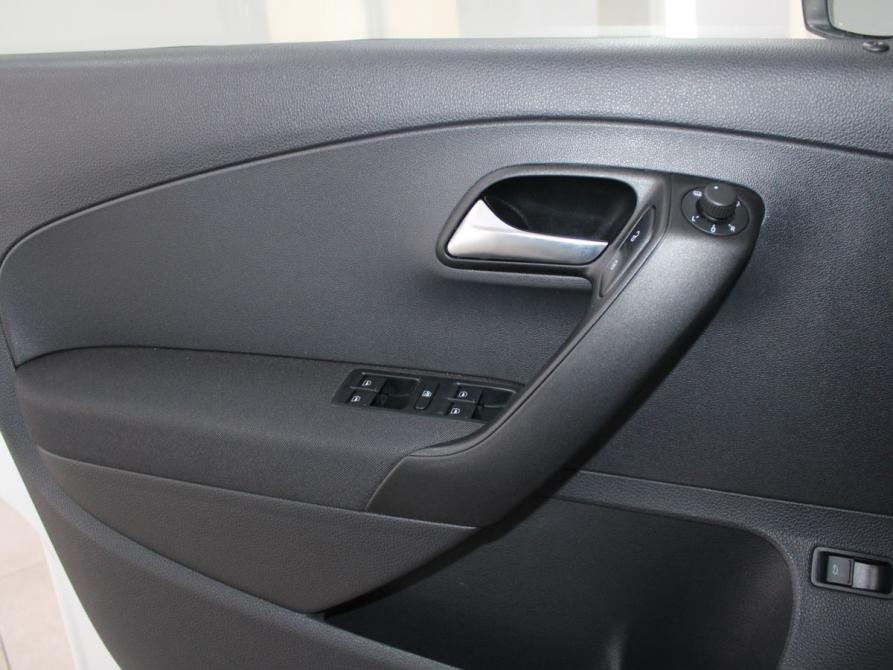 Volkswagen Polo V Рестайлинг Старый Оскол  - изображение 16