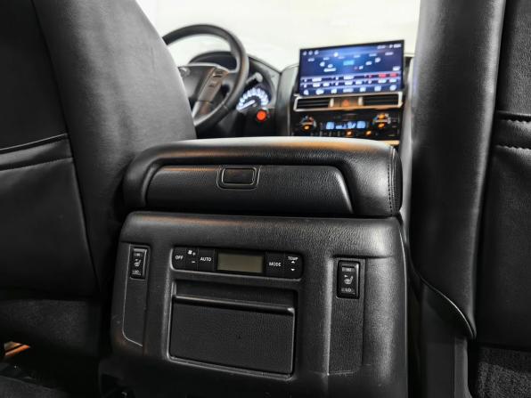 Nissan Patrol VI (Y62) с пробегом 2011 года, цена 2 200 000 рублей, 251640 км, внедорожник, Автокод Объявления