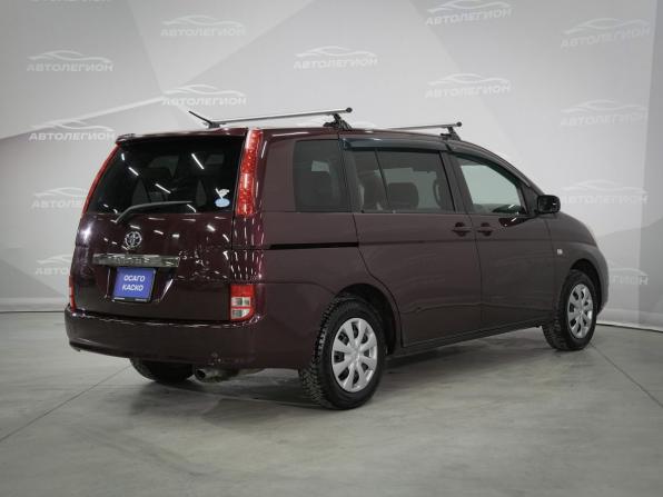 Toyota ISis I с пробегом 2004 года, цена 765 000 рублей, 129915 км, компактвэн, Автокод Объявления