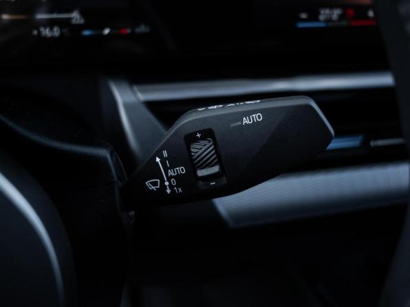 BMW 5 серии VIII (G60/G61/G68) с пробегом 2024 года, цена 7 450 000 рублей, 21592 км, седан, Автокод Объявления
