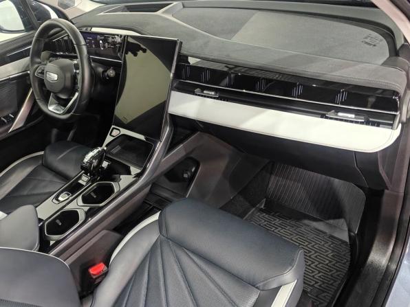 Geely Atlas II с пробегом 2024 года, цена 2 970 000 рублей, 51121 км, внедорожник, Автокод Объявления