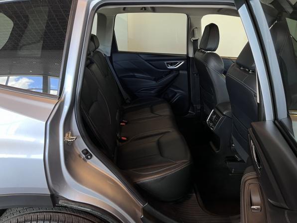 Subaru Forester V с пробегом 2018 года, цена 2 468 000 рублей, 127642 км, внедорожник, Автокод Объявления